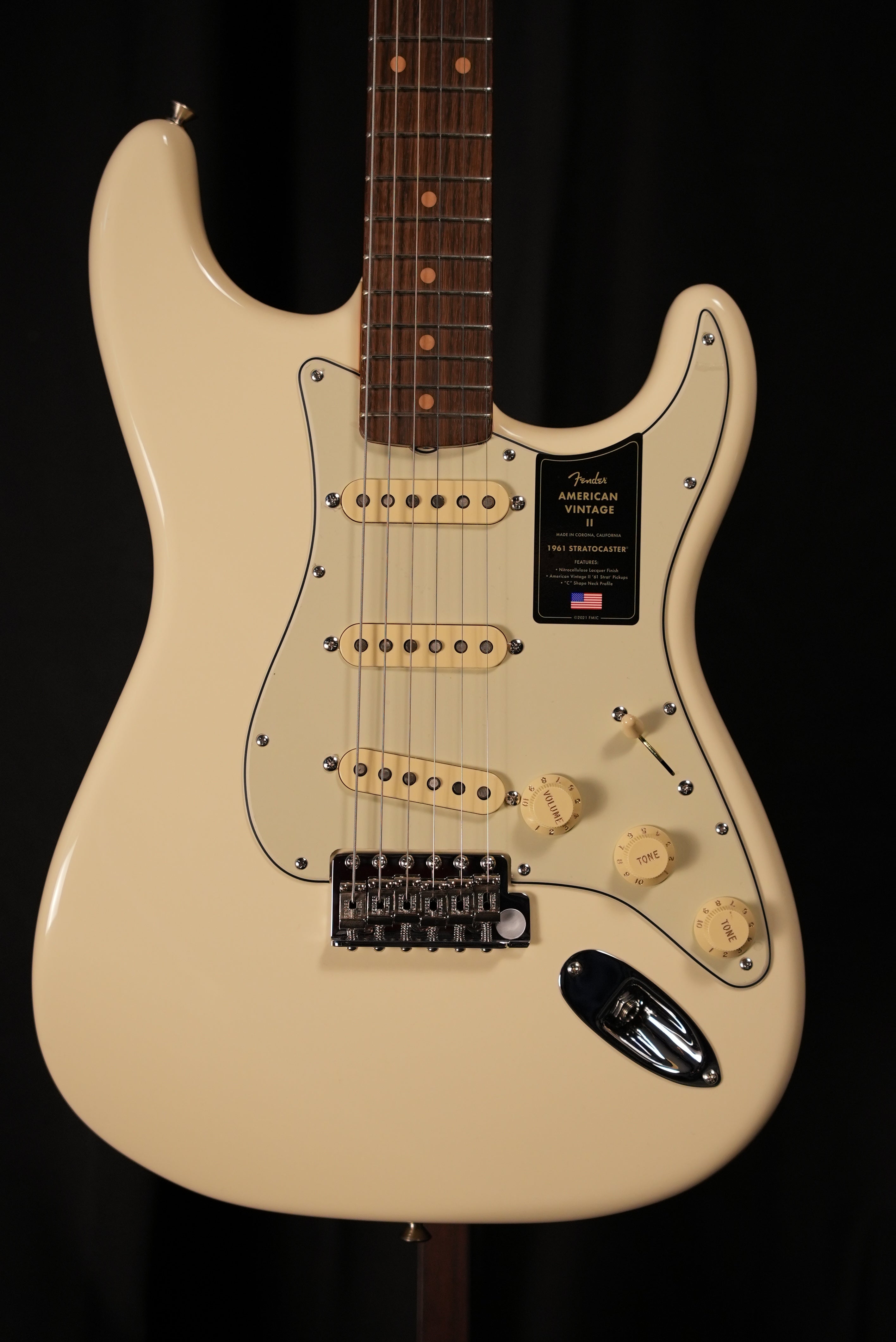 Fender american vintage Ⅱ 1961ストラト Fender American Vintage II '61 Stratocaster – Olympic White | Vera