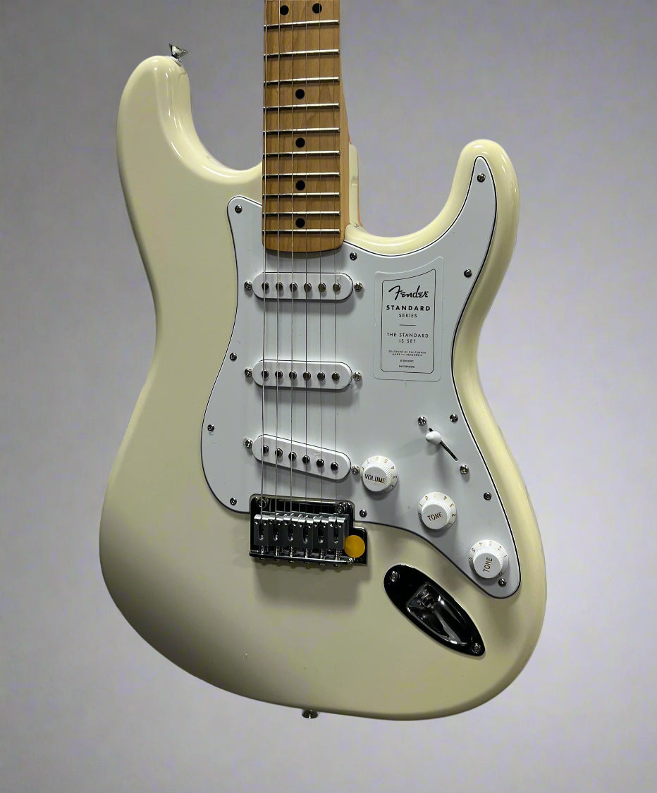 Standard Stratocaster Olympic White – VERA Guitars