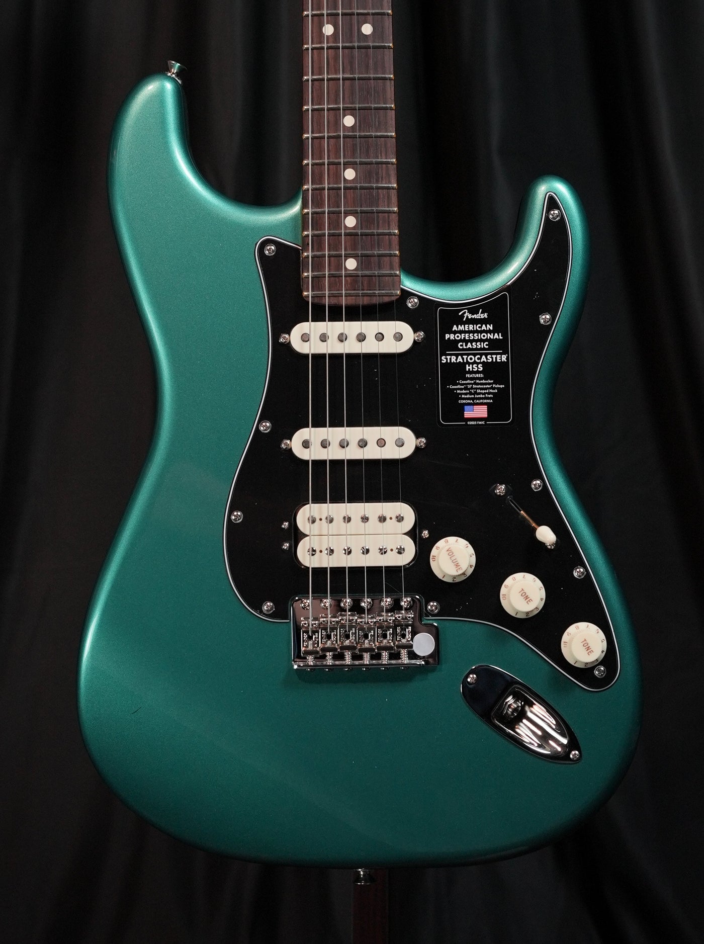 American Professional Classic Stratocaster® HSS Faded Sherwood Green Metallic