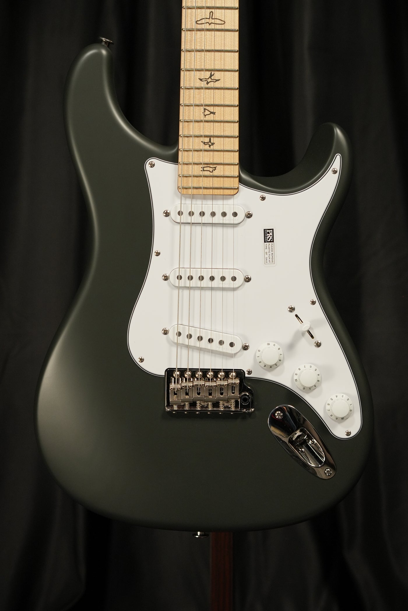 Silver Sky - Faded Black Tee with Maple Fretboard