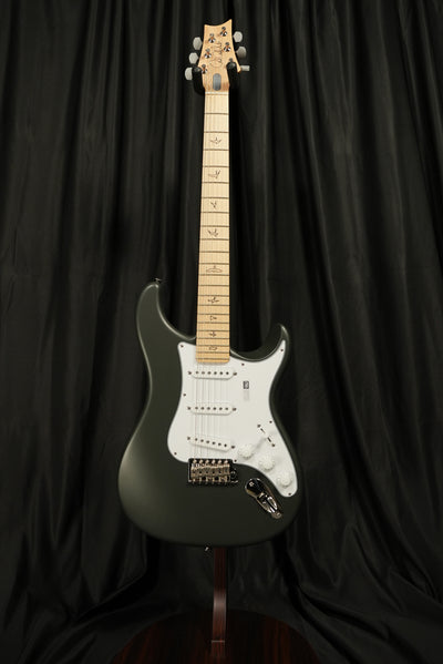 Silver Sky - Faded Black Tee with Maple Fretboard
