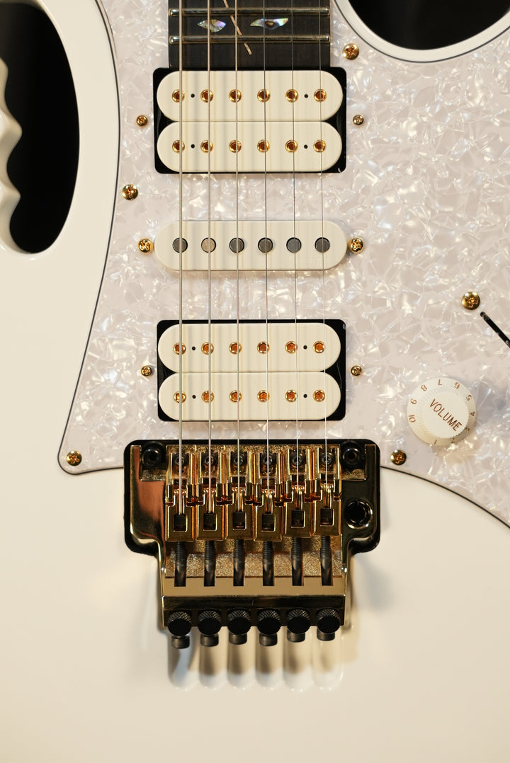 Ibanez Steve Vai Signature JEM7VP – White – VERA Guitars