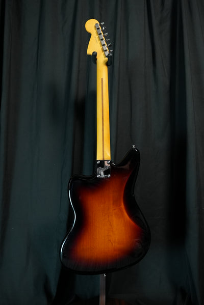 American Professional Classic Jaguar® 3-Color Sunburst