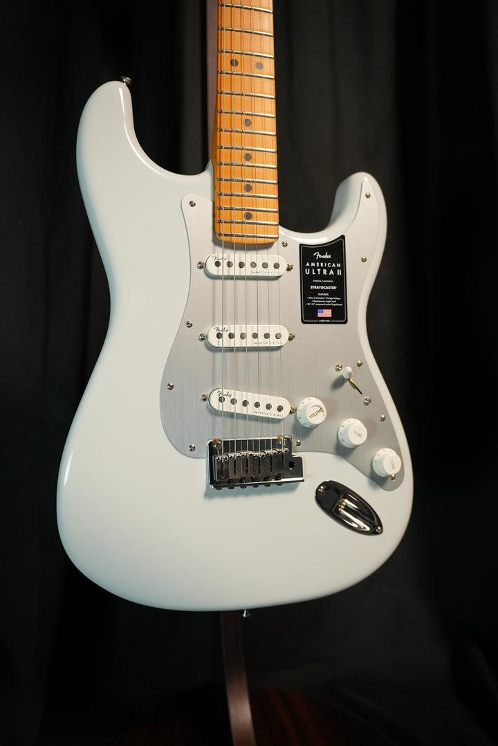 Fender American Ultra II Stratocaster® Avalanche Maple Fingerboard