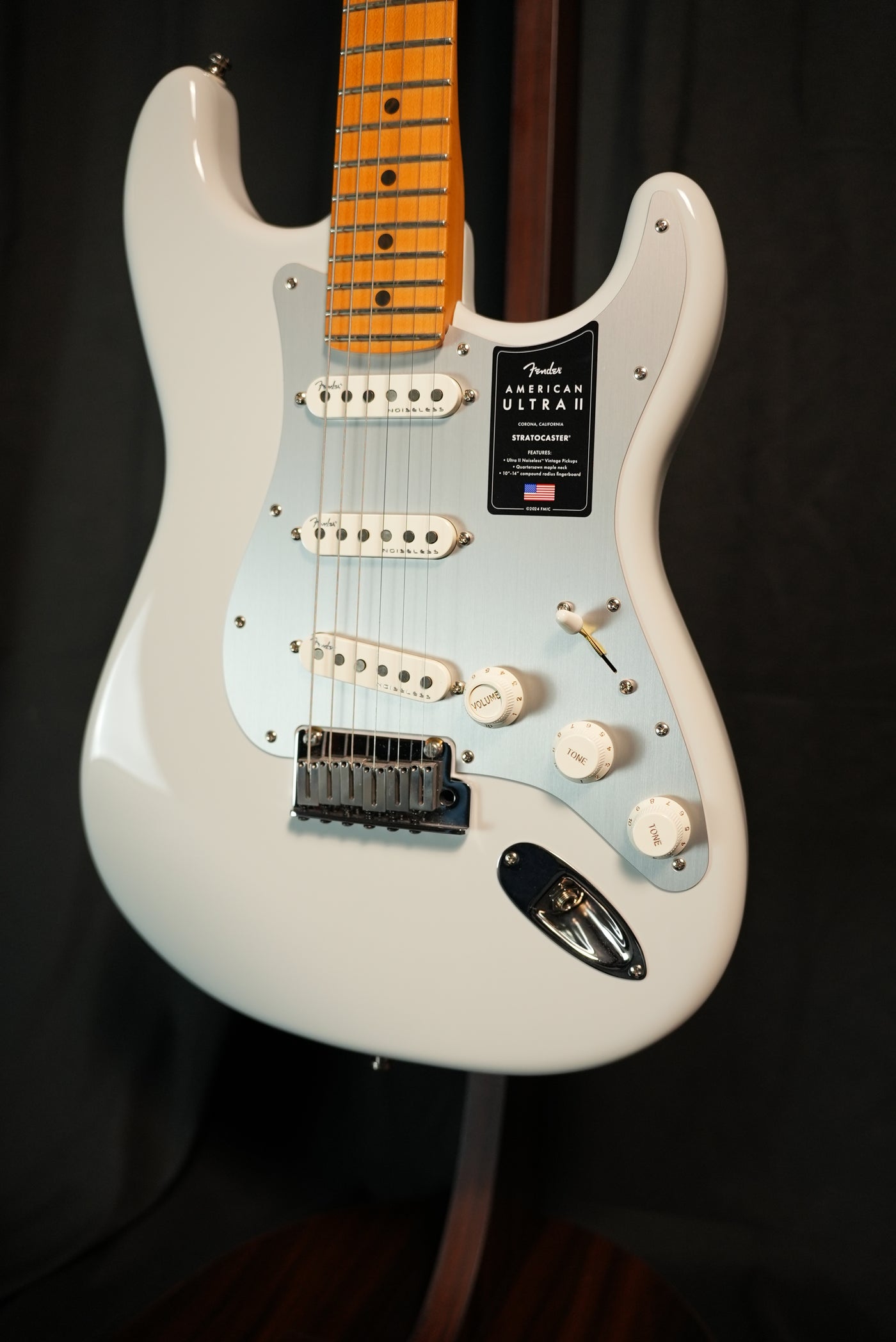 Fender American Ultra II Stratocaster® Avalanche Maple Fingerboard