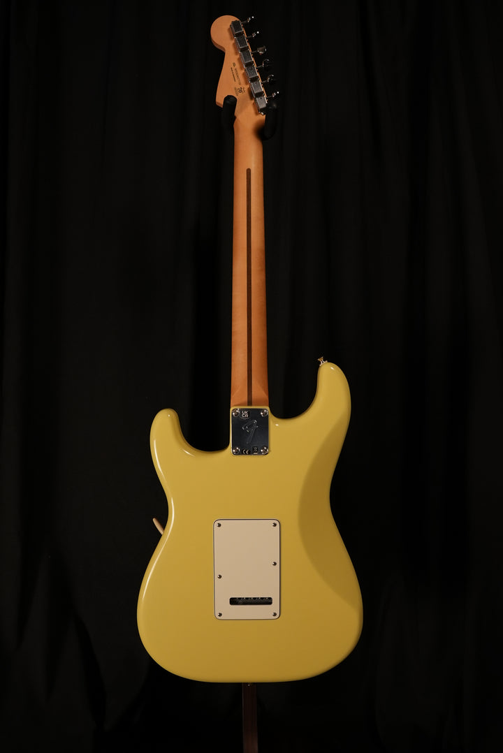 Fender Player II Stratocaster HSS Maple Hialeah Yellow | VERA Guitars