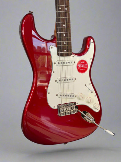 Classic Vibe '60s Stratocaster® Candy Apple Red