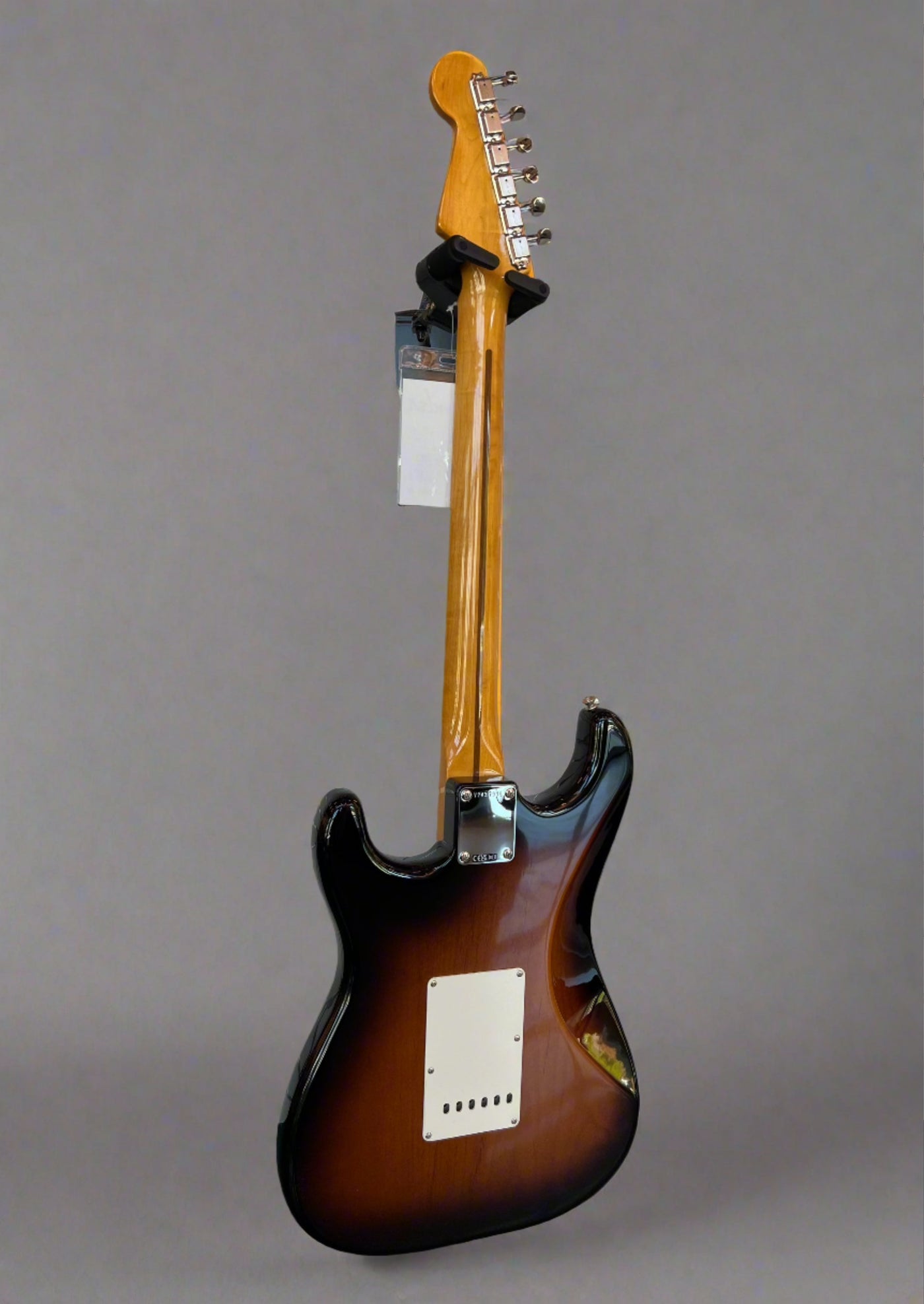 American Vintage II 1957 Stratocaster® 2-Color Sunburst