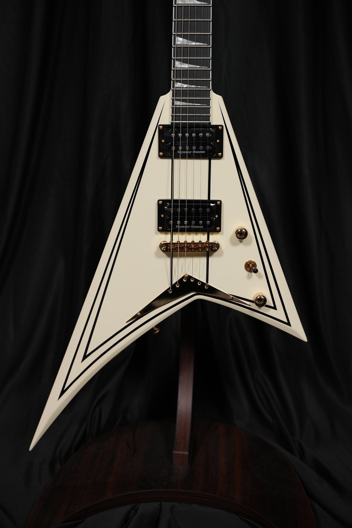 Jackson Pro Series Rhoads RRT-3 Electric Guitar | VERA Guitars