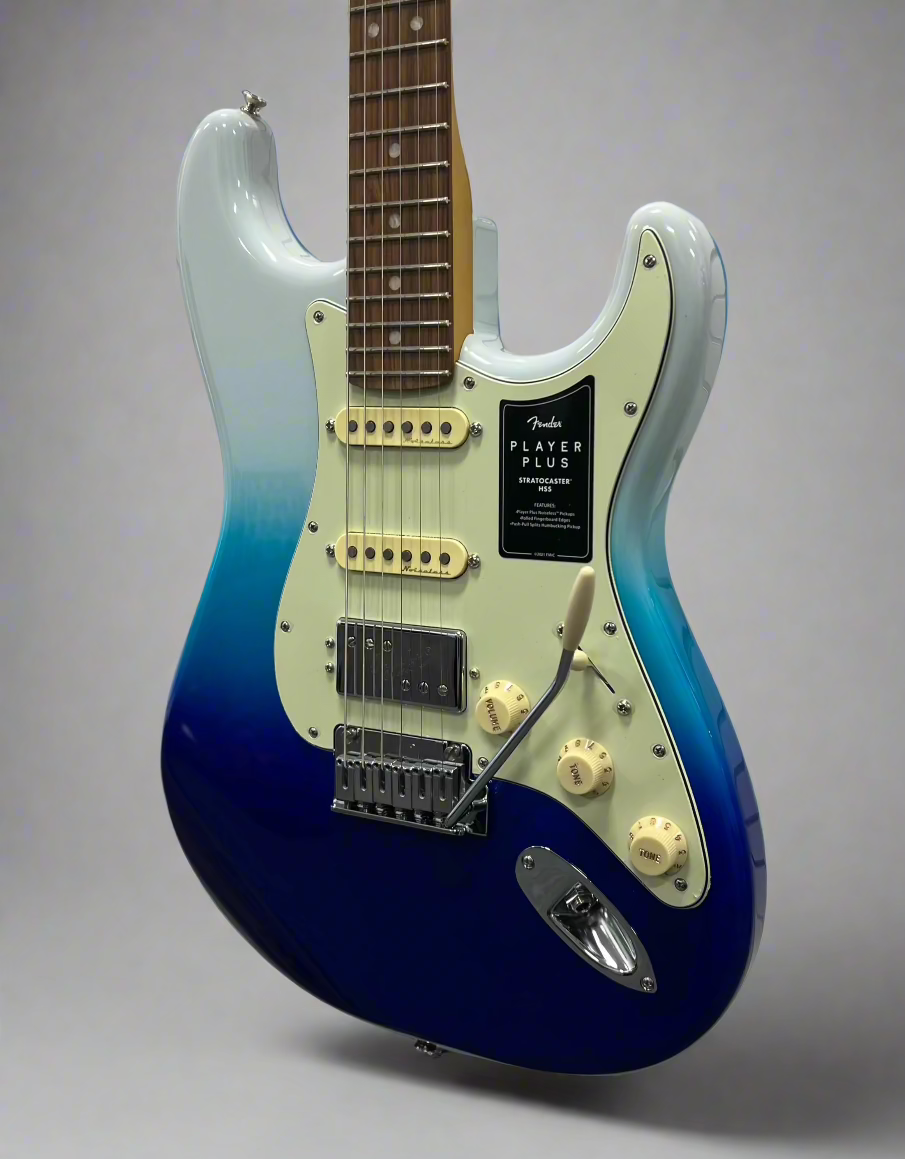 Player Plus Stratocaster® HSS Belair Blue