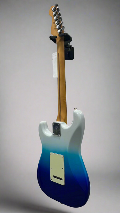 Player Plus Stratocaster® HSS Belair Blue