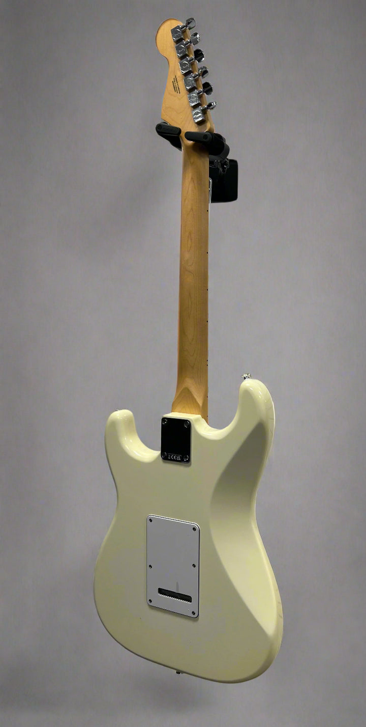 Standard Stratocaster Olympic White – VERA Guitars