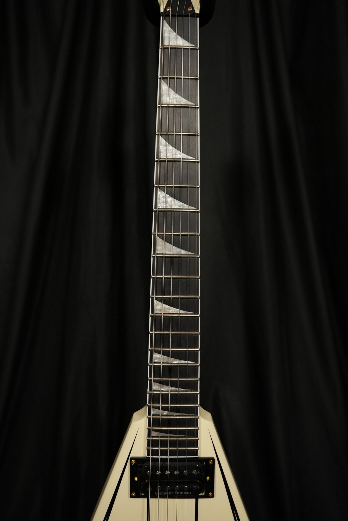 Jackson Pro Series Rhoads RRT-3 Electric Guitar | VERA Guitars