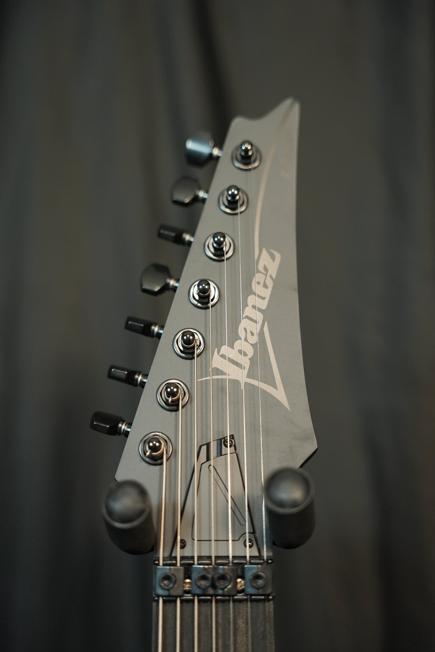Ibanez K7YIN Munky Signature 7-String Guitar – Matte Black | VERA
