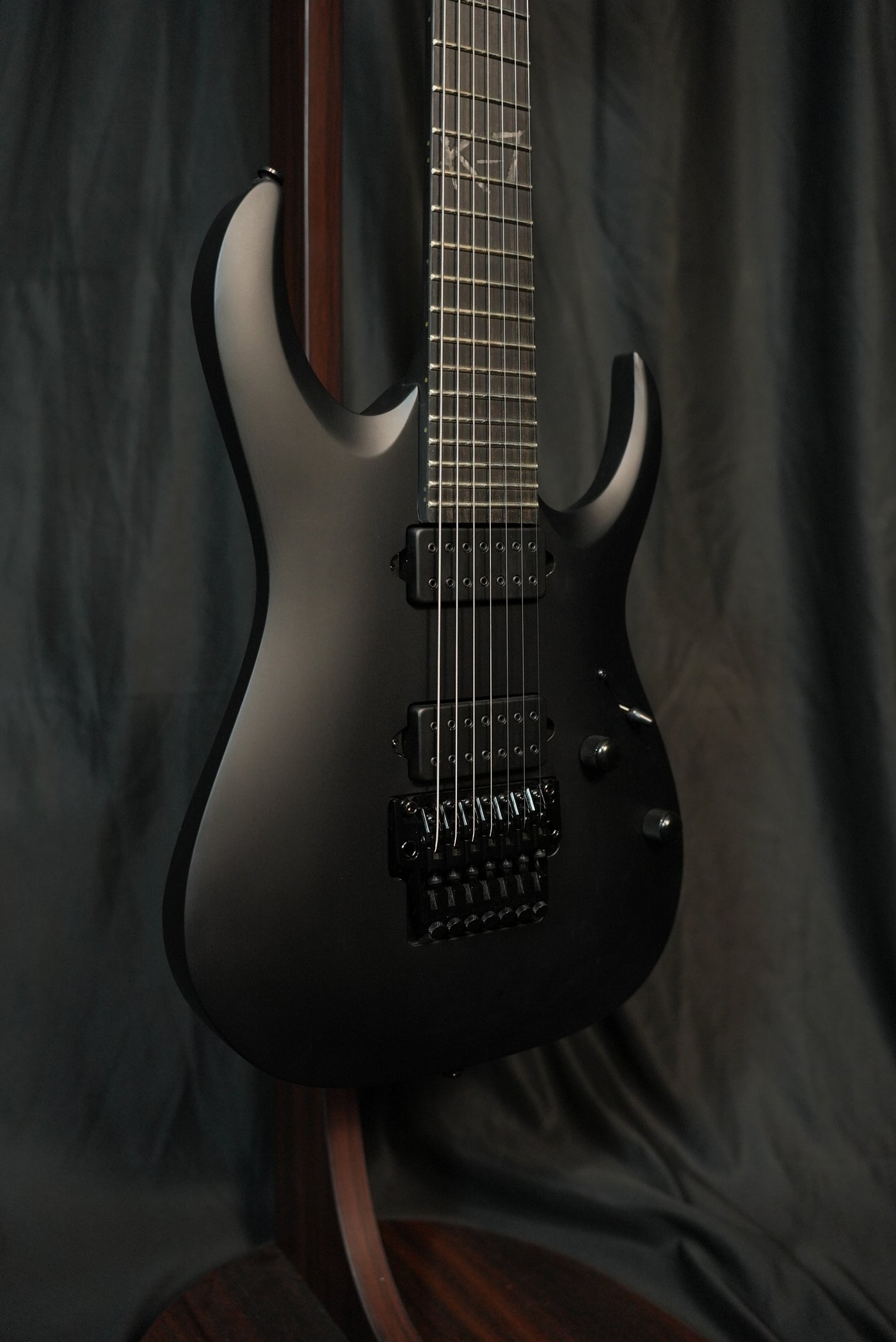 Ibanez K7YIN Munky Signature 7-String Guitar – Matte Black | VERA